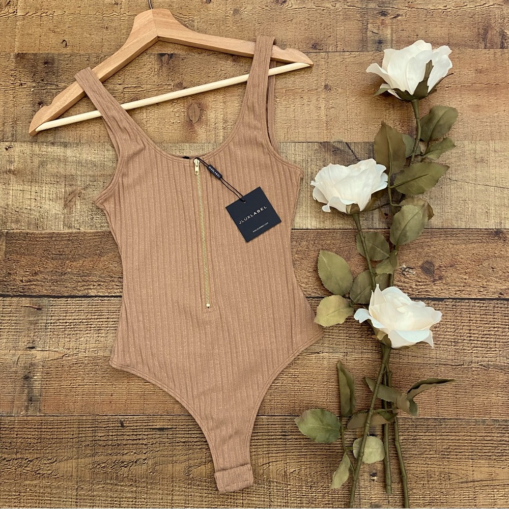 JLUXLABEL Tan/Nude Zip Up Bodysuit ⭐️NWT